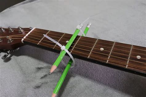 4 Steps On How To Make Homemade Guitar Capo Diy