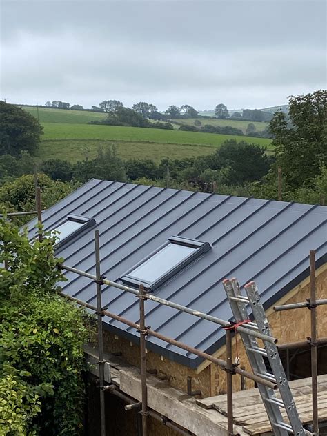 Charcoal Grey Standing Seam Single Ply Roof Prodek Sw Flat Roofing And Waterproofing