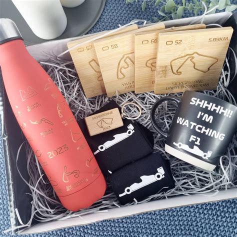 formula  inspired gift set prix hamper   etsy