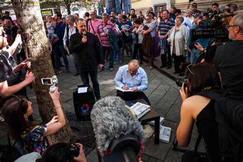 V Budape Ti Sa Protestovalo Proti Zatvoreniu Opozi N Ho Denn Ka Anca