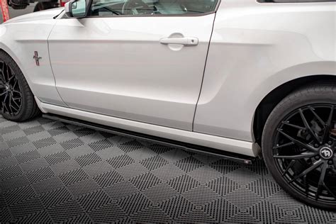 Dokładki Progów Ford Mustang Mk5 Facelift Gloss Black Nasza Oferta