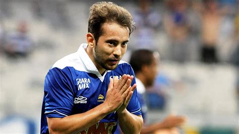 Everton Ribeiro pode voltar de graça ao Cruzeiro em 2024