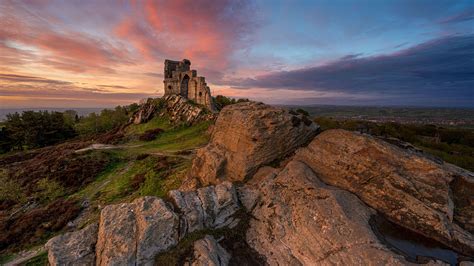 Mow Cop Castle In Cheshire Spotlight Photos