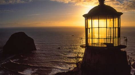 21 Pretty Lighthouses In California You Should Visit At Least Once