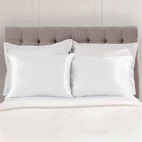 38% off on 2-Piece White Satin Pillow Cases | OneDayOnly