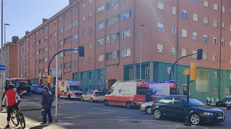 Choque Entre Patinete Y Motocicleta Deja Tres Heridos En El Barrio De