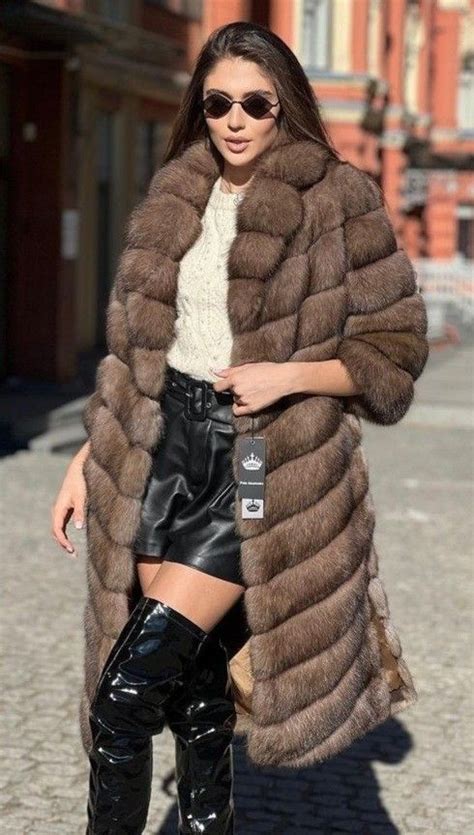 Leather Skirt With Boots Skirts With Boots Mode Outfits Fur Coat