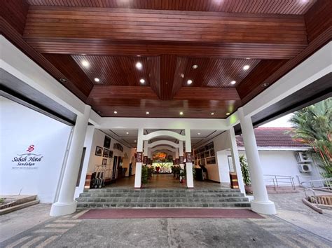 hotel review  sabah hotel sandakan  life