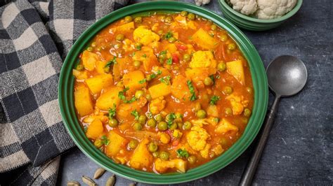 Aloo Gobi Matar Potato Cauliflower And Pea Curry Youtube