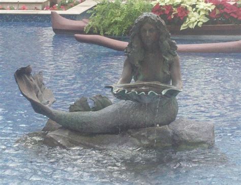 Mermaid Fountain In Hawaii Solar Water Fountain Water Fountain