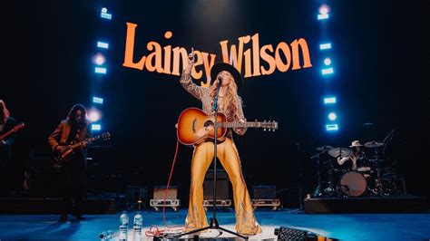 Lainey Wilson Announces A Uk And European Tour For 2024