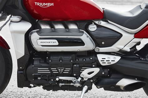 Motorrad Vergleich Triumph Rocket Gt Vs Triumph Rocket R