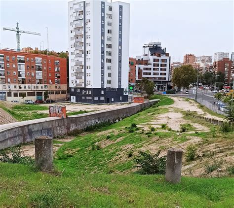 Tetu N Tendr Al Fin Su Piscina De Verano En El Paseo De La Direcci N