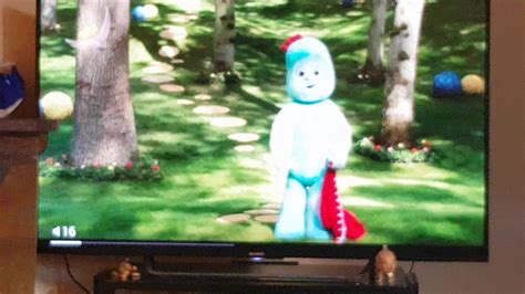 In The Night Garden Makka Pakka Washes Faces Youtube