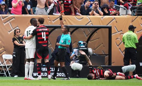 Por Que O Jogo Do Chelsea Foi Suspenso - Atacante do Chelsea pega dois jogos de suspensão por expulsão contra ...