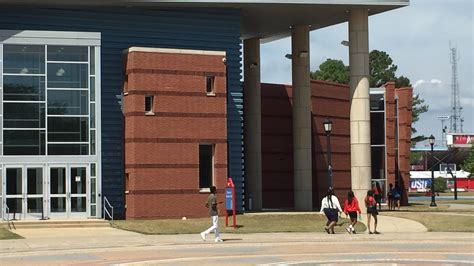 Delaware State University shooting: 2 students injured on campus