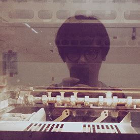 一千個裸體陌生人 A Thousand Naked Strangers on Behance