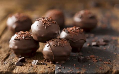 Cómo hacer trufas de chocolate en casa