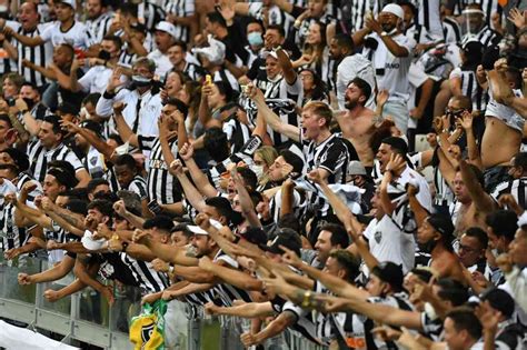 Atl Tico X River Plate Fotos Da Torcida Do Galo Na Volta Ao Mineir O