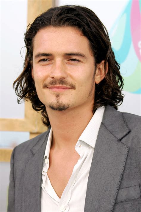 La moustache d’Orlando Bloom - Hommes célèbres à moustache : qui sont ...