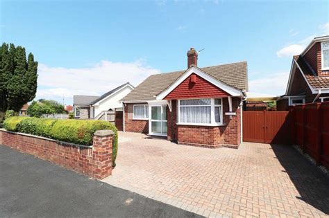 3 Bedroom Detached Bungalow For Sale In Coniston Crescent Humberston Dn36