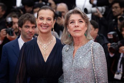 La Princesse Caroline Et Charlotte Casiraghi Accompagnent Carole