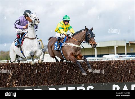 Alcala And West Approach Race Hi Res Stock Photography And Images Alamy