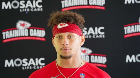 Chiefs Patrick Mahomes Addresses Idea Hes Underpaid Relative To Other Top Quarterbacks