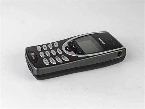 Nokia 8260