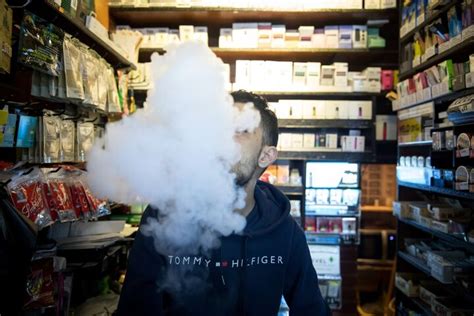 Vaping Danger: Products Contain Thousands of Chemicals, Study Finds ...