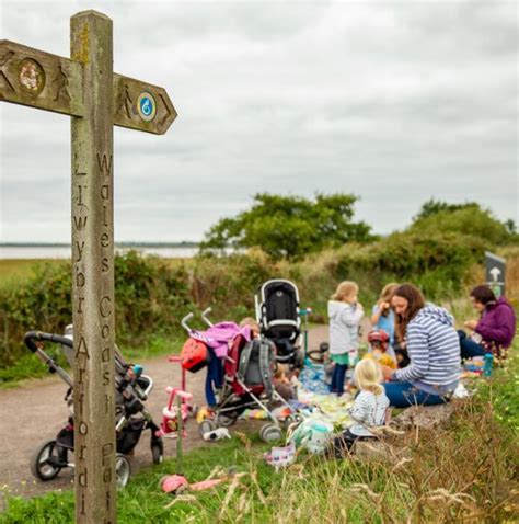 Wales Coast Path guide | Top tips for your walk | Visit Wales