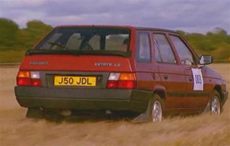 Imcdb Org Koda Favorit Estate Ls Typ In Top Gear