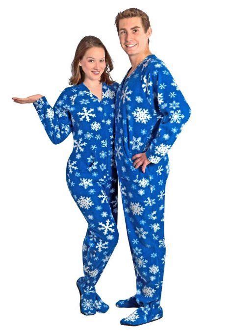 Matching Pajamas For Couples Snugglenado Matching Christmas Pajamas