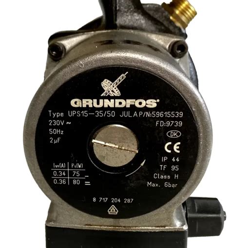 287 JUNKERS GRUNDFOS Pumpe UPS 15 35 50 Umwälzpumpe 8717204287 Z R 2