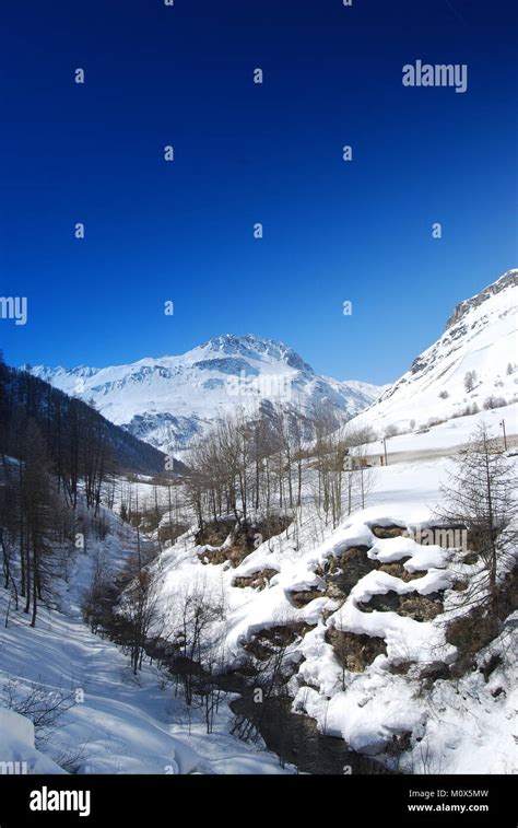 Mountains with Snow in the Alps Stock Photo - Alamy