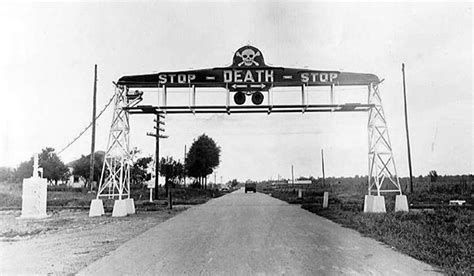 Railroad Crossing Gates & Signals – Whippany Railway Museum