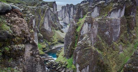 Explore Fjaðrárgljúfur Canyon, Fjaðrárgljúfur, Iceland