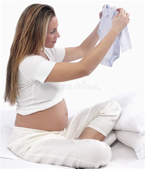 Beau Femme Enceinte Dans La Lingerie Image Stock Image Du Isolement Modèle 22048259