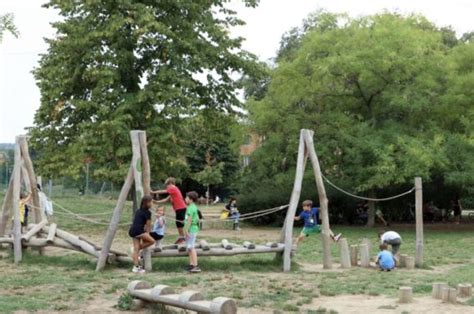 Parchi Giochi A Bologna Inizia Il Divertimento Cargomilla