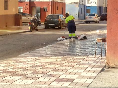 Llamamiento A La Ciudadan A Para Mantener Las Calles Limpias