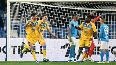 Coppa Italia Napoli Frosinone 0 4 Azzurri Demoliti In Casa I