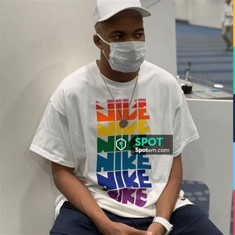 The Nike t shirt worn by Kylian Mbappé on his account Instagram k