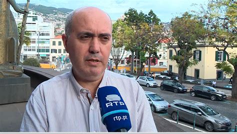 Bloco De Esquerda Vai Votar As Mo Es De Censura V Deo Rtp Madeira