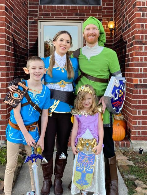 Family Halloween costume - Zelda | Family halloween costumes, Princess ...