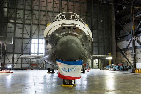 Spaceflight Now Sts The Majesty Of A Spaceship Up Close With