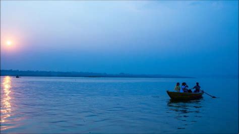 Morning View Of Ghats In Varanasi Best Varanasi Best Images Free