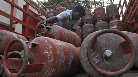 Now You Can Get Lpg Gas Cylinder Without Address Proof Heres How