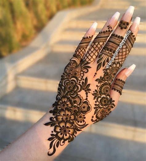 Pin By Annisa On Henna Short Mehndi Design Mehndi Designs For