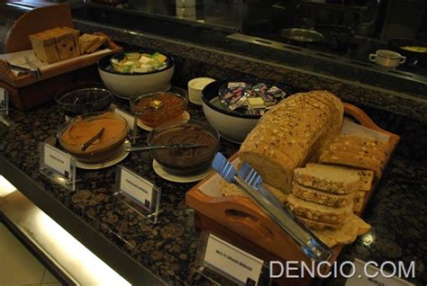 Awesome Breakfast Buffet at Holiday Inn Manila Galleria - DENCIO.COM