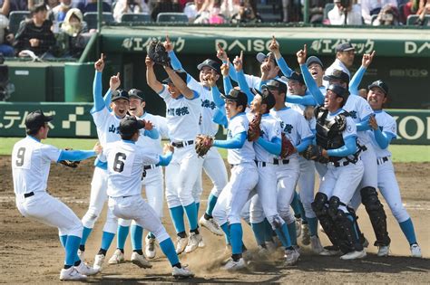 山梨学院が初優勝、選抜高校野球 五回に7点を奪い逆転47news（よんななニュース）：47都道府県52参加新聞社と共同通信のニュース・情報